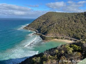 Teddys Lookout Lorne provides sweeping views of the Great Ocean Road.