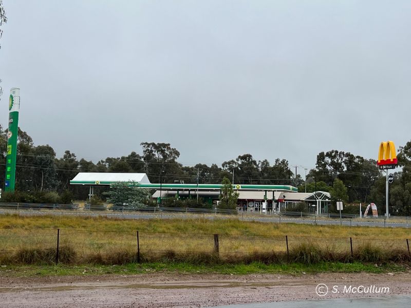 ServiceCentreC Service Centre to Get Petrol and Food Along the Hume Highway.