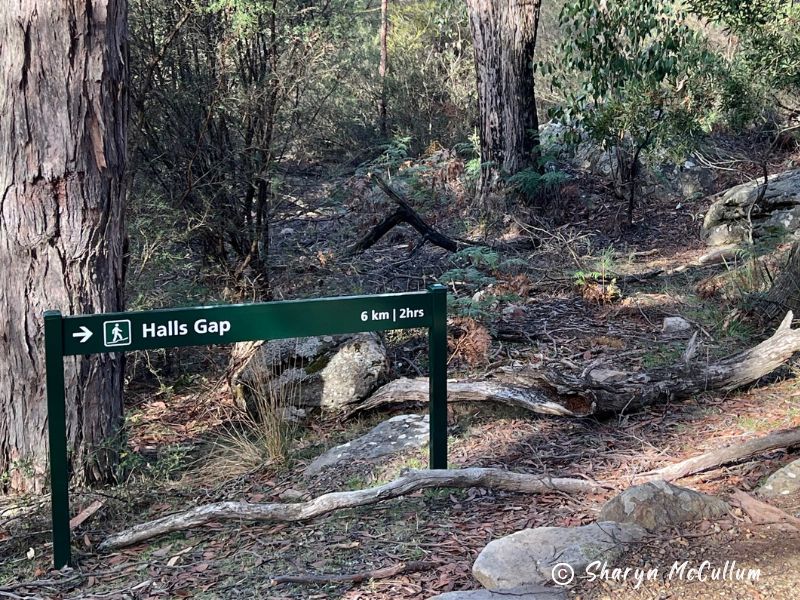 Halls Gap, Grampians hike sign showing distance Boroka Lookout to Halls Gap.