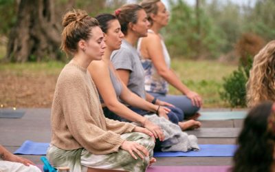 Best Australian Yoga Retreats + Reasons to Go on One