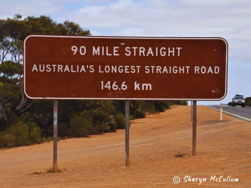 90 Mile Straight sign